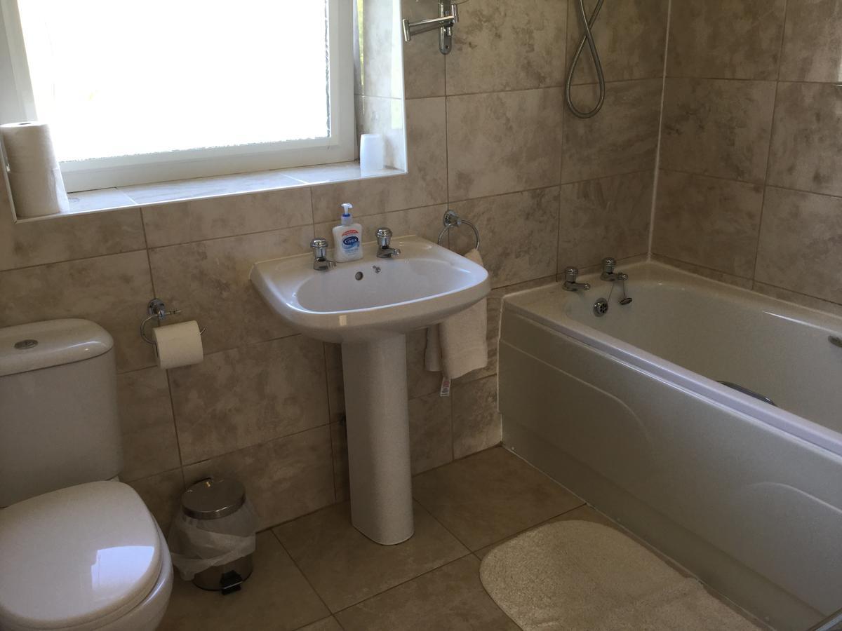 3 Bedroom Culduthel House Free Parking Inverness Exterior photo